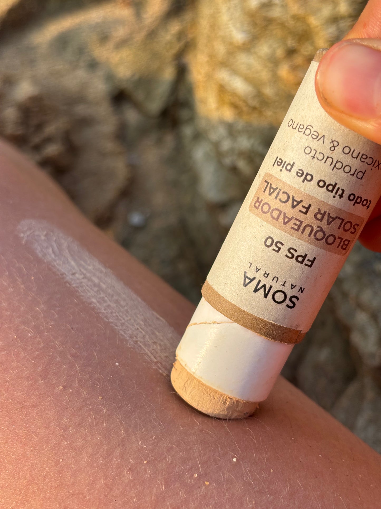 Bloqueador Solar Facial - FPS 50 / con pigmento
